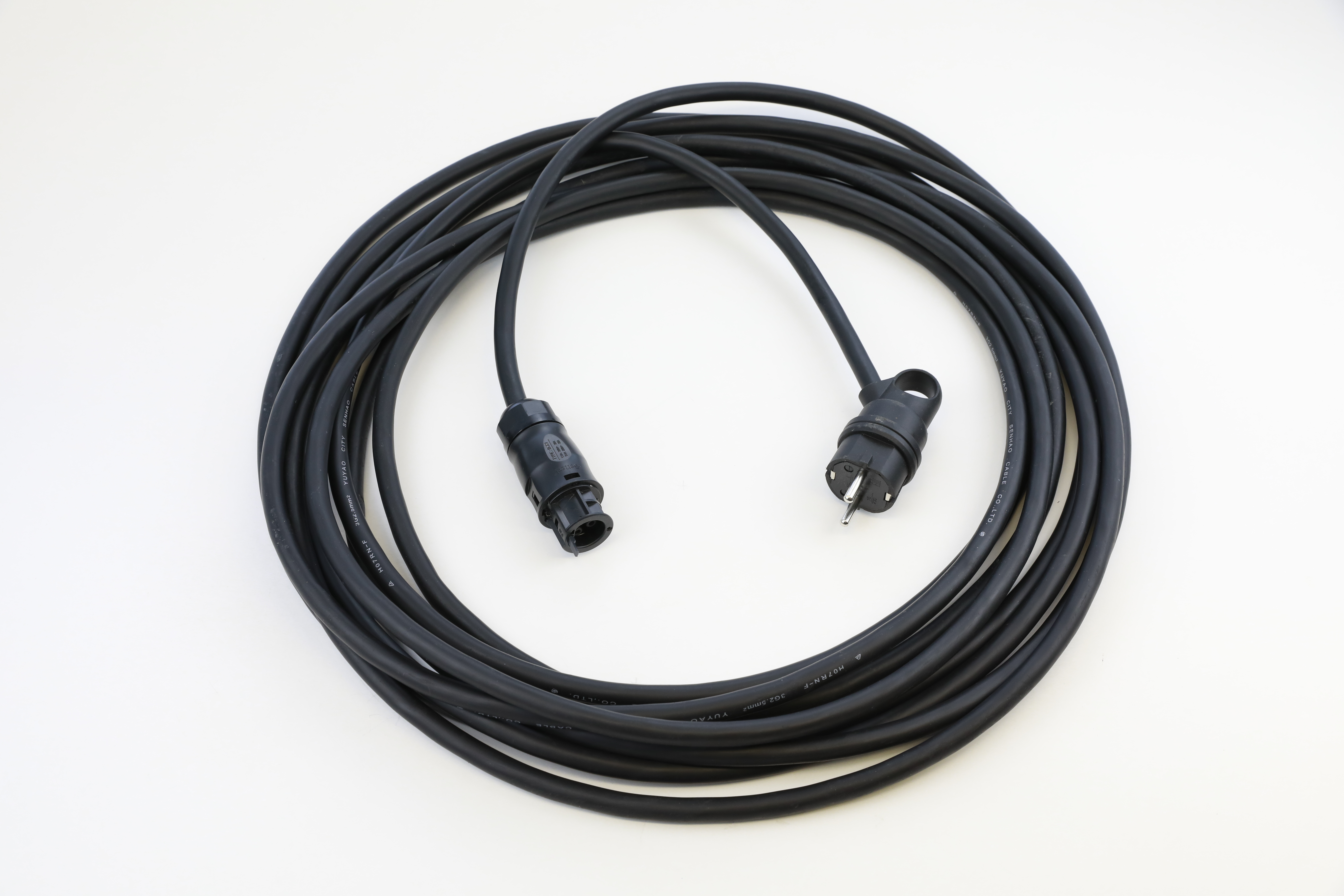A-Kabel MIKROW. BETTERI BC01 zu Schuko