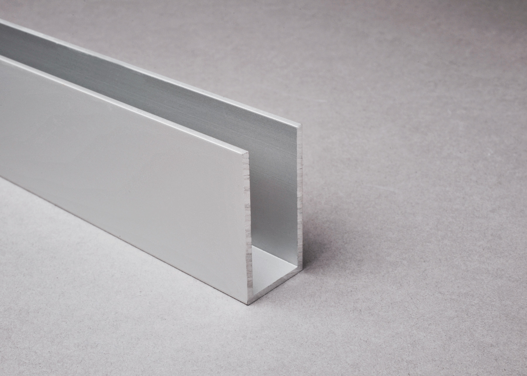U-Profil, 40x20x40x2mm, max. 16mm
