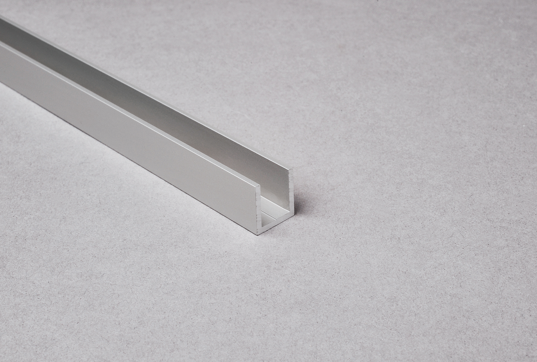 U-Profil, 12x11x12x1,5mm, max. 8mm